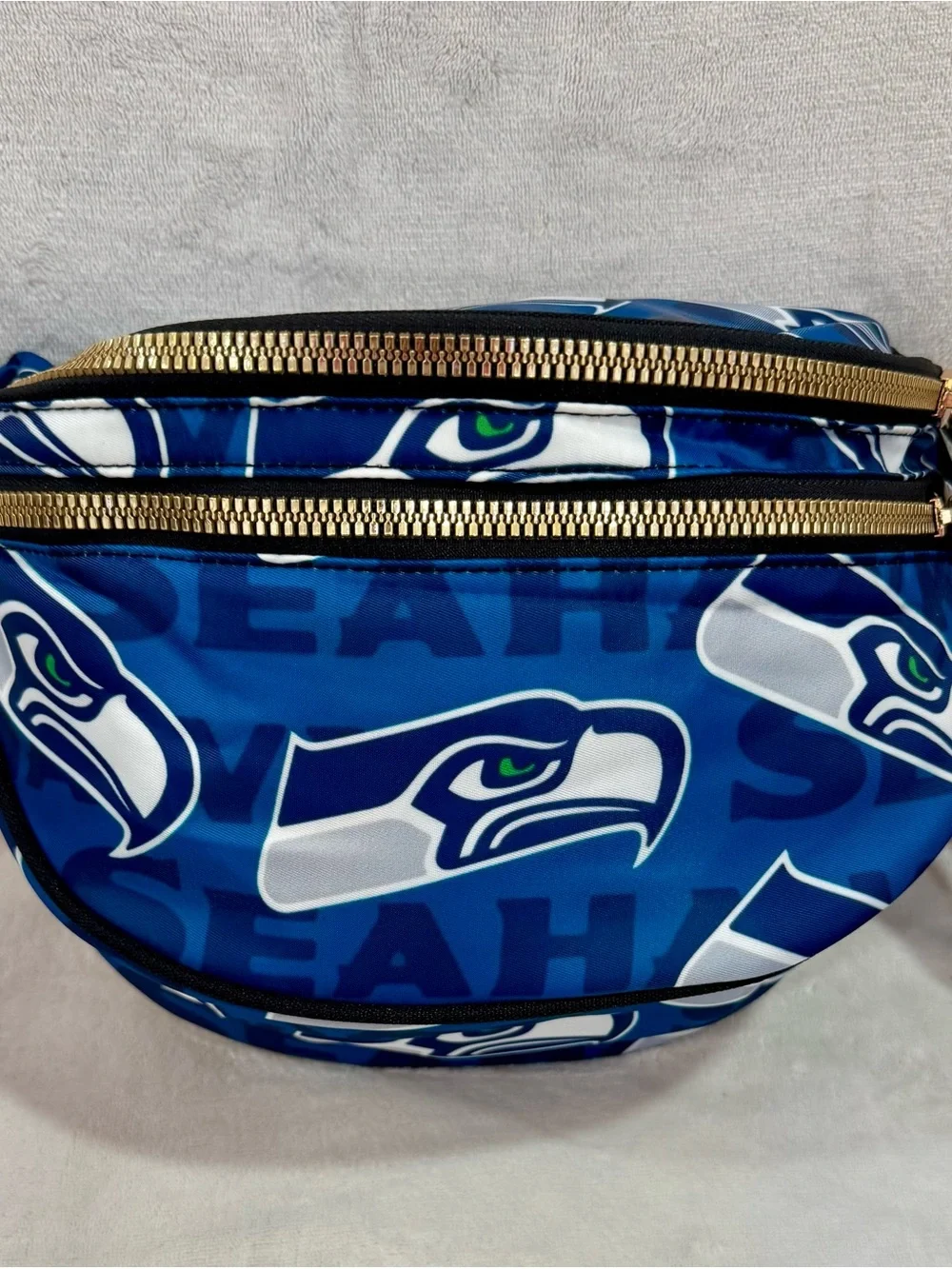New Seahawks Crossbody Bum Bag w/long strap size inclusive